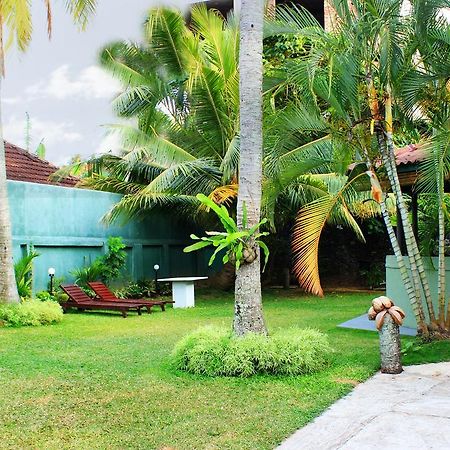 Mount Villa Dehiwala-Mount Lavinia Екстериор снимка